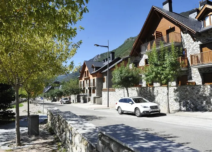 Chardin De Llis-apartamentos Chardins * Benasque